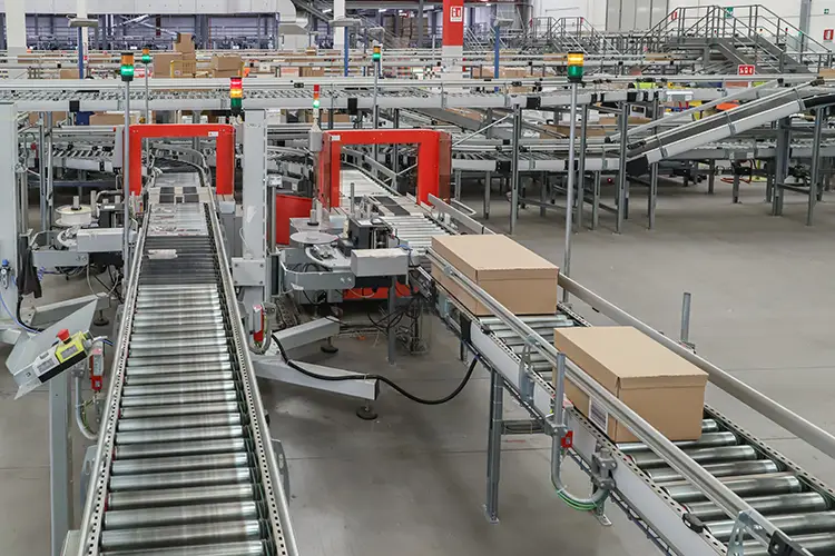 Nastro trasportatore in metallo a Modena