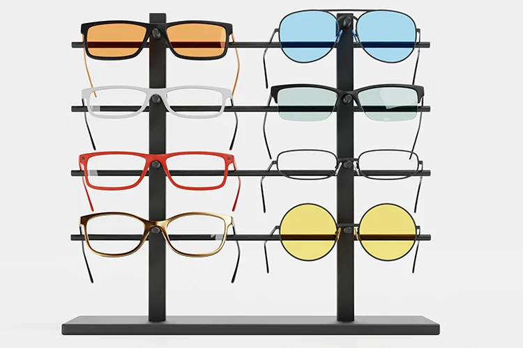 Portaocchiali in metallo a Parma